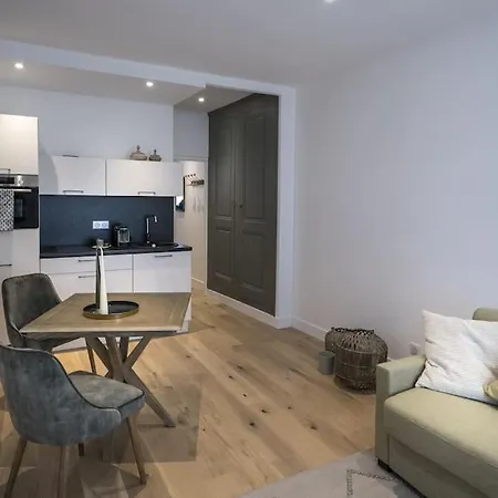 Apartment Bel A 2 Pas Du Vieux Port La Rochelle (Charente-Maritime)